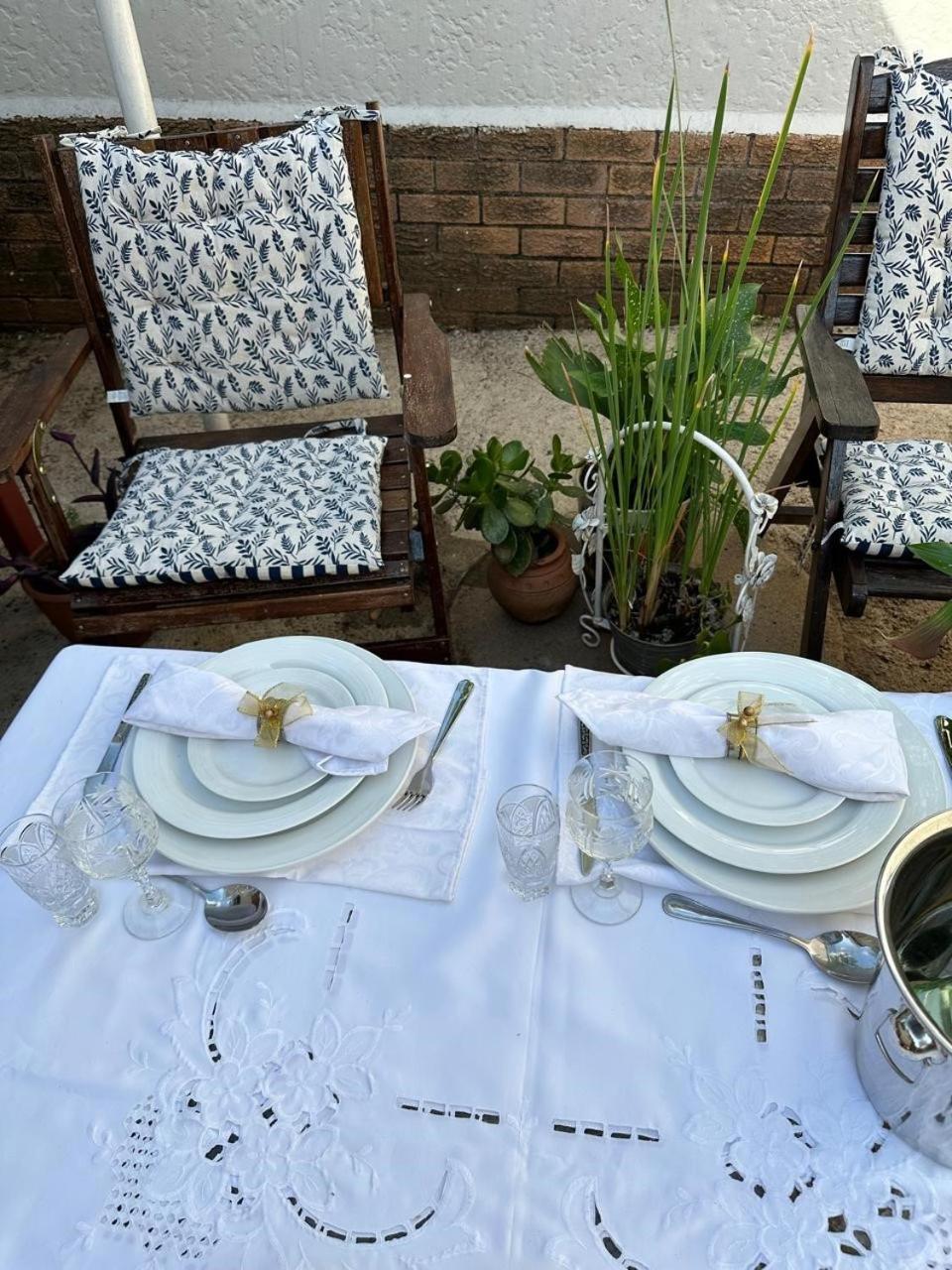 Bagley Terrace 136 Cottage Johannesburg Bagian luar foto