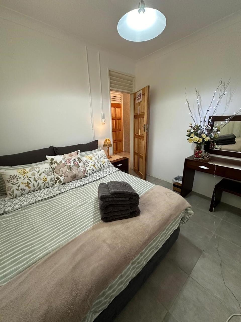 Bagley Terrace 136 Cottage Johannesburg Bagian luar foto