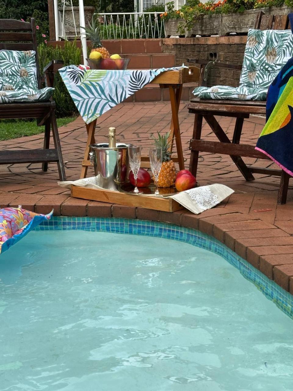 Bagley Terrace 136 Cottage Johannesburg Bagian luar foto