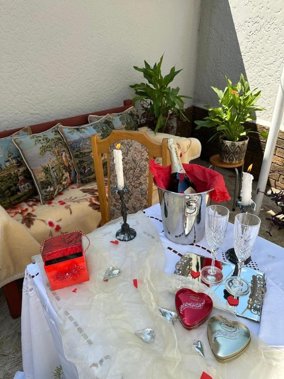 Bagley Terrace 136 Cottage Johannesburg Bagian luar foto