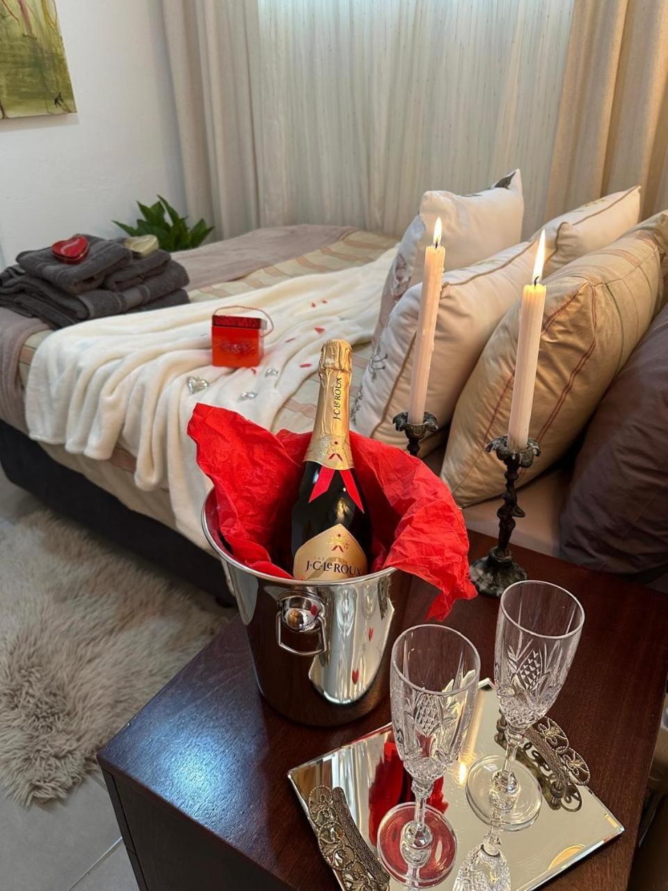 Bagley Terrace 136 Cottage Johannesburg Bagian luar foto