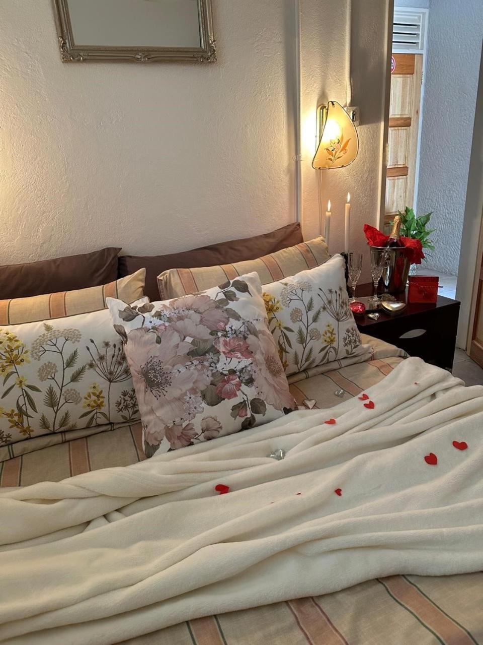 Bagley Terrace 136 Cottage Johannesburg Bagian luar foto