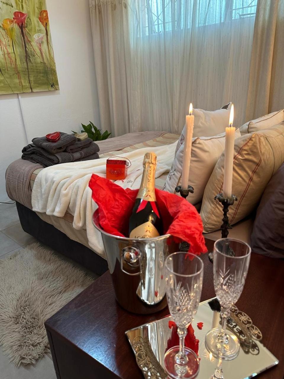 Bagley Terrace 136 Cottage Johannesburg Bagian luar foto